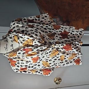 Martinique cheetah leaf print top size 14